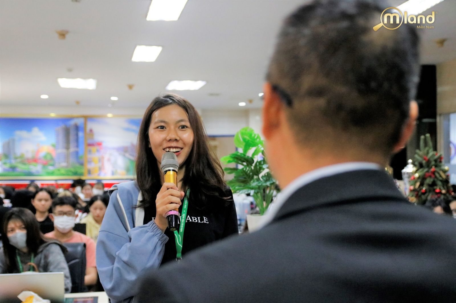 Đoàn sinh viên ĐH Văn Hiến kiến tập cơ sở tại MLAND Miền Nam
