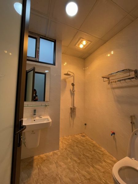 Bán Nhà Ngõ Phố Nguyễn Tuân, Ph Thanh Bình, Tp Hd, 78.6M2, 2.5 Tầng, 3 Ngủ, Chỉ 2.7 Tỷ - 628888