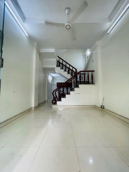 Bán Nhà 2.5 Tầng Mặt Phố Lý Quốc Bảo, Tp Hải Dương, 43.7M2, Mt 4M, Lô Góc, 3 Ngủ, Kd Đươc - 636943