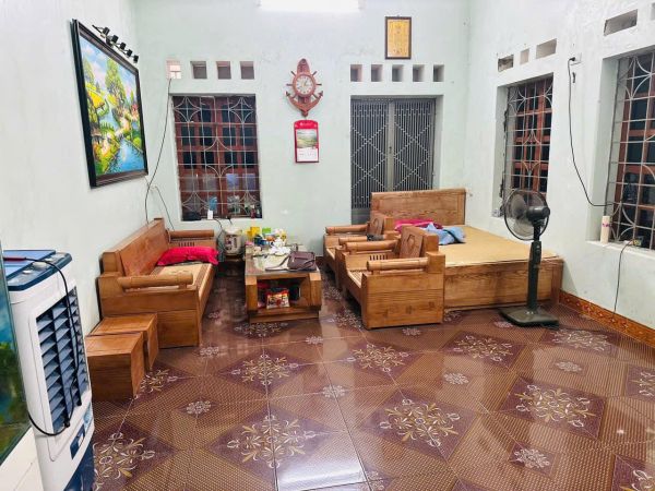 Bán Nhà 2 Tầng Ngõ Phố Quyết Thắng, Phạm Ngũ Lão, 68M2, 2 Ngủ, Sân Để Xe Rộng, 1.95 Tỷ - 637126