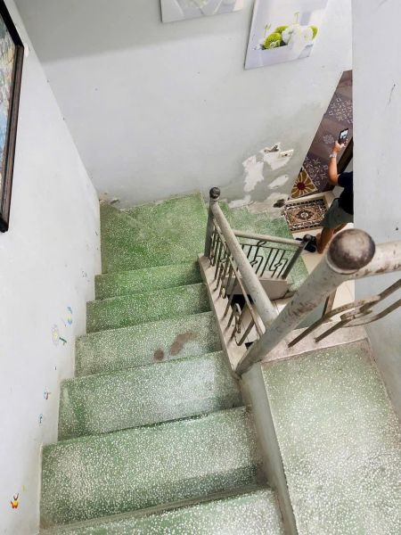 Bán Nhà 2 Tầng Ngõ Phố Quyết Thắng, Phạm Ngũ Lão, 68M2, 2 Ngủ, Sân Để Xe Rộng, 1.95 Tỷ - 637150