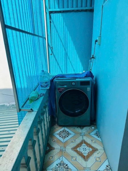 Bán Nhà 2 Tầng Ngõ Phố Quyết Thắng, Phạm Ngũ Lão, 68M2, 2 Ngủ, Sân Để Xe Rộng, 1.95 Tỷ - 637153