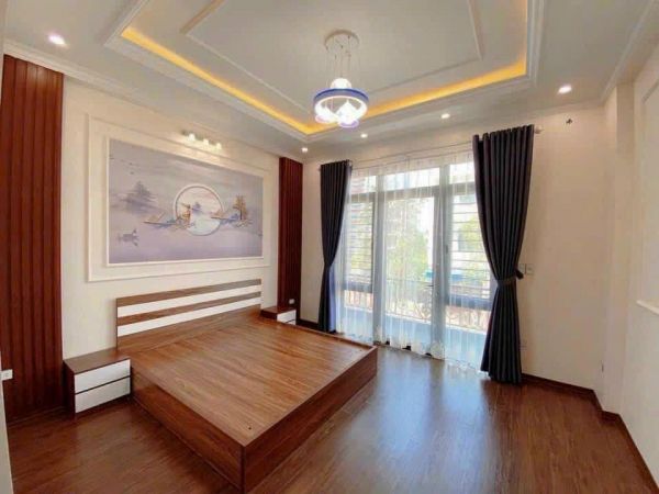 Bán Nhà 4 Tầng Có Thang Máy Trục Chính Kđt Tân Phú Hưng, 67.5M2, 4 Ngủ, Gara, Giá Tốt - 637228
