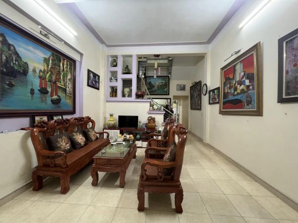 Bán Nhà Mặt Phố Phường Tân Bình, Tp Hd, 2 Tầng, 82.7M2, Mt 4.43M, 2 Ngủ, 2 Vs, Chỉ 3.X Tỷ - 637633