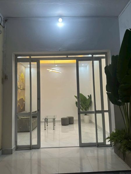 Bán Căn Nhà 2 Tầng Ngõ Phố Nguyễn Hữu Cầu, Ph Ngọc Châu, Tp Hd, 75M2, 3 Ngủ, Gần Chợ - 637720