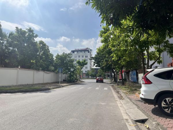 Bán Đất Biệt Thự Mặt Đường Trần Nguyên Đán, Tp Hải Dương, 250M2, Mt 12.5M, Đường To - 638587