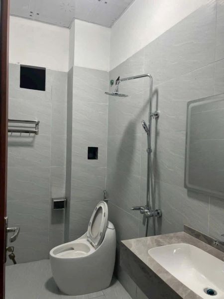 Bán Nhà 4 Tầng Ngõ Phố Tuệ Tĩnh, Ph Bình Hàn, Tp Hd, 56M2, 4 Ngủ, 3 Vs, Ngõ Oto Thông Thoáng - 638743