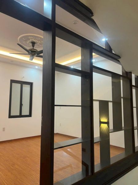 Bán Nhà 3 Tầng 65M2 Ngõ Phố Cô Đông, Ph Bình Hàn, Tp Hd, 4 Ngủ, Nhà Đẹp, Ngõ Oto Vào - 638806