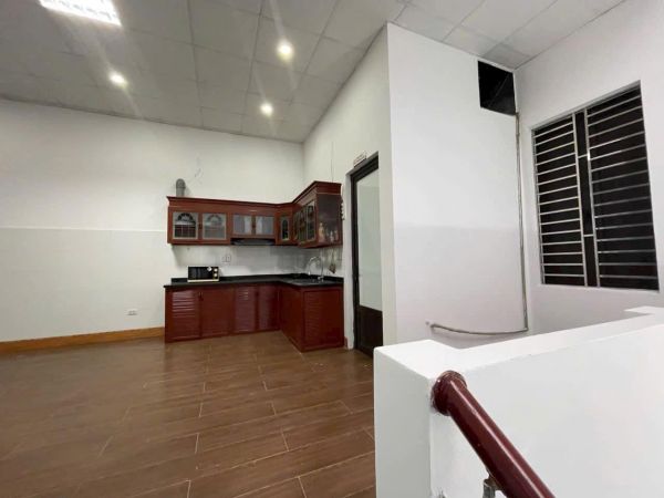 Bán Nhà 3.5 Tầng Mặt Đường Đôi Nguyễn Lương Bằng, Ph Thanh Bình, Tp Hd, 217M2, Mt 8.1M - 638845