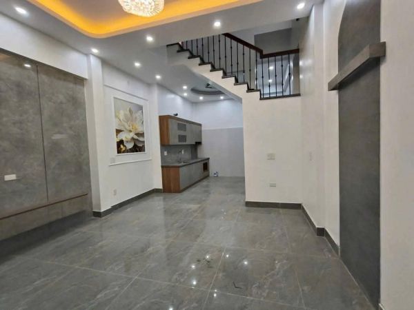 Bán Nhà 3 Tầng Ngõ Phố Cựu Thành, Tp Hải Dương, 40M2, Mt 4.8M, 3 Ngủ, 2Vs, Nhà Đẹp, Giá Tốt - 639067