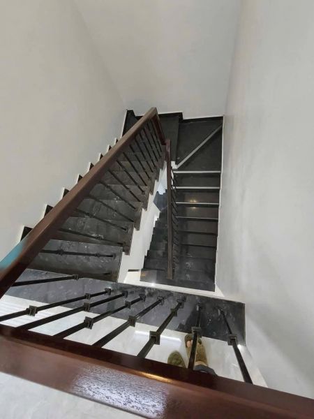Bán Nhà 3 Tầng Ngõ Phố Cựu Thành, Tp Hải Dương, 40M2, Mt 4.8M, 3 Ngủ, 2Vs, Nhà Đẹp, Giá Tốt - 639070