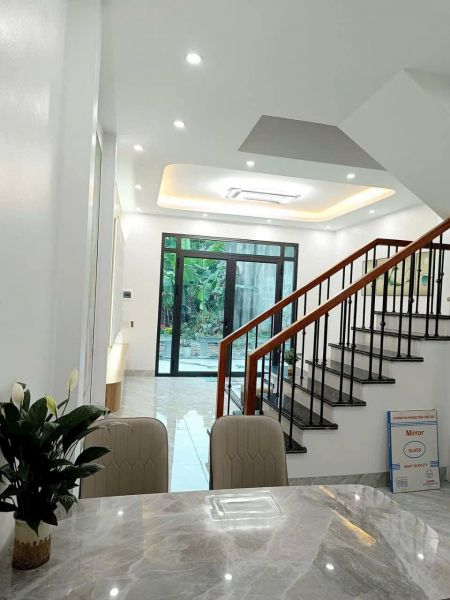 Bán Nhà Ngõ Đường Ngô Quyền, Ph Thanh Bình, Tp Hải Dương, 40.6M2, 3 Tầng, 3 Ngủ, 3 Vs, Mt 4.5M - 639196