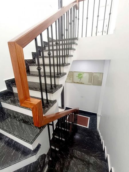 Bán Nhà Ngõ Đường Ngô Quyền, Ph Thanh Bình, Tp Hải Dương, 40.6M2, 3 Tầng, 3 Ngủ, 3 Vs, Mt 4.5M - 639202