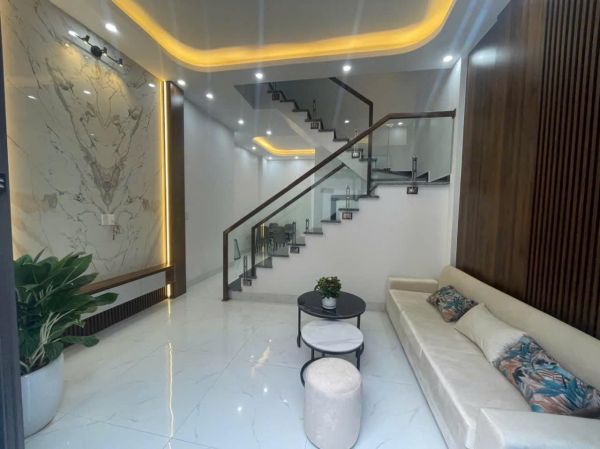 Bán Căn Nhà 3.5 Tầng Ngõ Phố Đức Minh, Ph Thanh Bình, Tp Hd, 3 Ngủ, 41M2, Mt 4.3M, 2.55 Tỷ - 639664