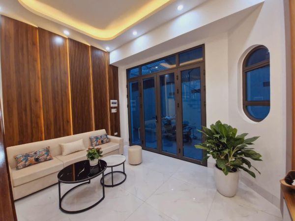 Bán Căn Nhà 3.5 Tầng Ngõ Phố Đức Minh, Ph Thanh Bình, Tp Hd, 3 Ngủ, 41M2, Mt 4.3M, 2.55 Tỷ - 639667