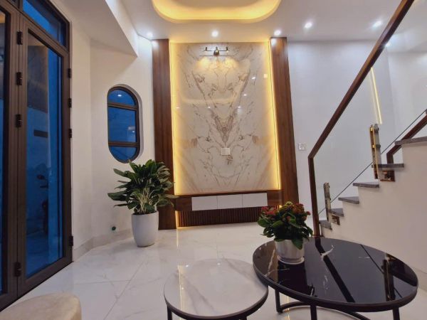 Bán Căn Nhà 3.5 Tầng Ngõ Phố Đức Minh, Ph Thanh Bình, Tp Hd, 3 Ngủ, 41M2, Mt 4.3M, 2.55 Tỷ - 639670