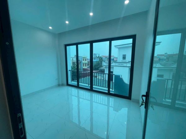 Bán Căn Nhà 3.5 Tầng Ngõ Phố Đức Minh, Ph Thanh Bình, Tp Hd, 3 Ngủ, 41M2, Mt 4.3M, 2.55 Tỷ - 639685