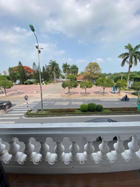 Bán Nhà 3 Tầng Mặt Đường Thanh Niên, View Hồ Bạch Đằng, Tp Hd, Mt 4.64M, Vị Trí Đắc Địa - 639691