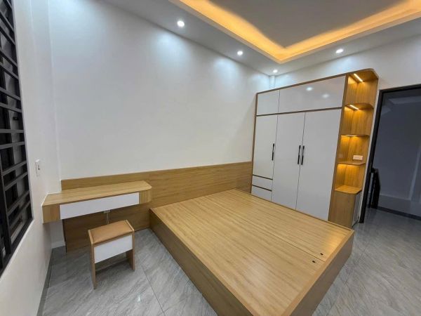 Bán Nhà Ngõ Phố Nguyễn Thị Duệ, Ph Thanh Bình, Tp Hd, 40.6M2, 3 Tầng, 3 Ngủ, 3 Vs, 2.3X Tỷ - 639715