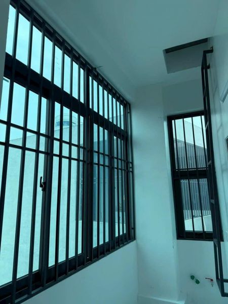 Bán Nhà Ngõ Phố Nguyễn Thị Duệ, Ph Thanh Bình, Tp Hd, 40.6M2, 3 Tầng, 3 Ngủ, 3 Vs, 2.3X Tỷ - 639721