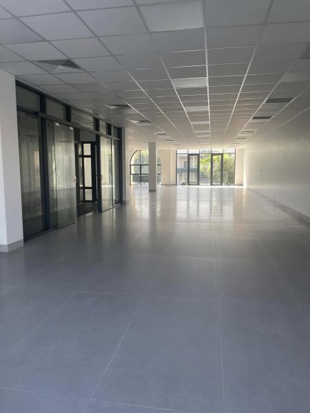 Cho Thuê Tầng 2, Tầng 3 Tòa Nhà Mặt Phố Thống Nhất, Tp Hải Dương, 300M2 1 Sàn, Vị Trí Đẹp - 639835