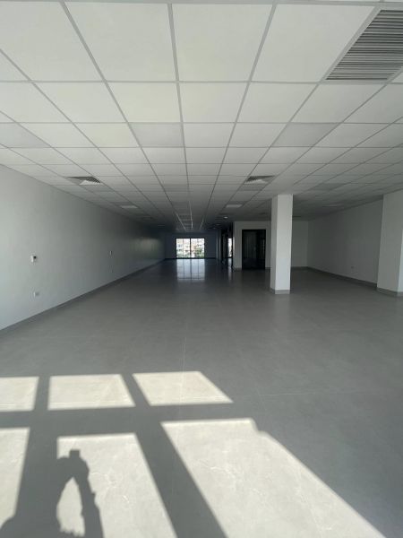 Cho Thuê Tầng 2, Tầng 3 Tòa Nhà Mặt Phố Thống Nhất, Tp Hải Dương, 300M2 1 Sàn, Vị Trí Đẹp - 639844