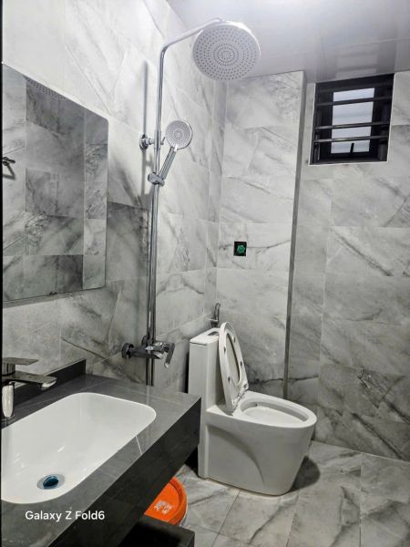 Bán Nhà 3 Tầng Ngõ Phố Rặng Nhãn, Phường Bình Hàn, Tp Hd, 48.5M2, 3 Ngủ, 3 Vs, 2.68 Tỷ - 640477