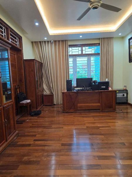 Bán Biệt Thự 3.5 Tầng Khu Trường An, Ph Thanh Bình, Tp Hd, 212M2, Lô Góc 3 Mặt Tiền, 1X Tỷ - 640735