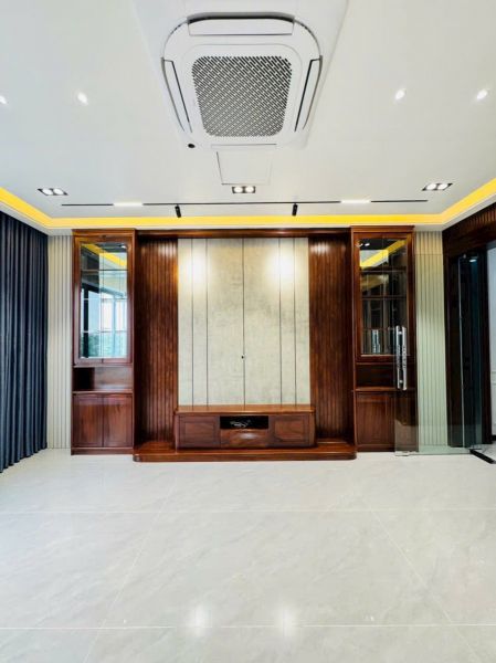 Bán Nhà 4 Tầng Có Thang Máy Kdc Ngọc Châu, Đồng Triều, Tp Hd, 81M2, Mt 4.5M, 5 Ngủ - 640828