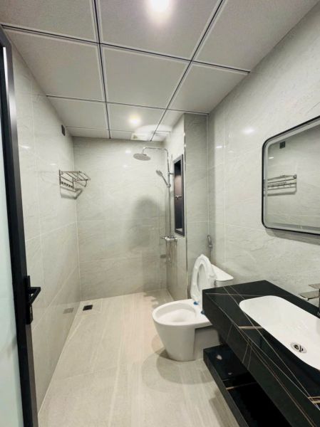 Bán Nhà 4 Tầng Có Thang Máy Kdc Ngọc Châu, Đồng Triều, Tp Hd, 81M2, Mt 4.5M, 5 Ngủ - 640855