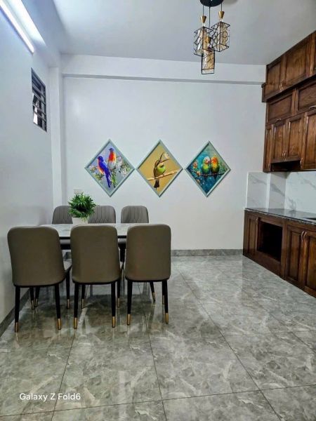 Bán Căn Nhà 3 Tầng Ngõ Phố Cô Đông, Ph Bình Hàn, Tp Hd, 45.5M2, 3 Ngủ, 3 Vs, Chỉ 2.75 Tỷ - 640894