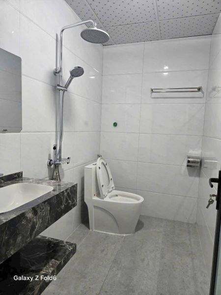 Bán Căn Nhà 3 Tầng Ngõ Phố Cô Đông, Ph Bình Hàn, Tp Hd, 45.5M2, 3 Ngủ, 3 Vs, Chỉ 2.75 Tỷ - 640903