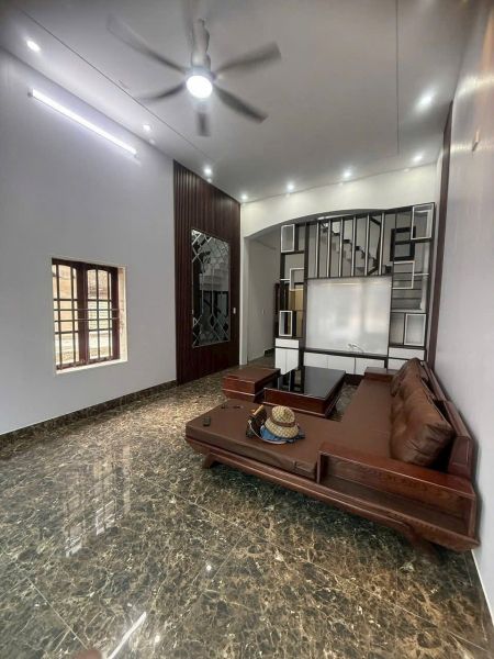 Bán Căn Nhà 3 Tầng Mặt Đại Lộ Trần Hưng Đạo, Ph Ngọc Châu, Tp Hd, 63.5M2, 3 Ngủ, Kd Tốt - 640975