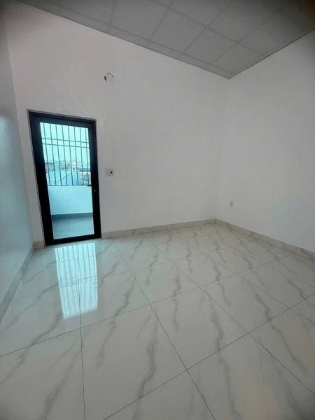 Bán Căn Nhà 3 Tầng Mặt Đại Lộ Trần Hưng Đạo, Ph Ngọc Châu, Tp Hd, 63.5M2, 3 Ngủ, Kd Tốt - 640984