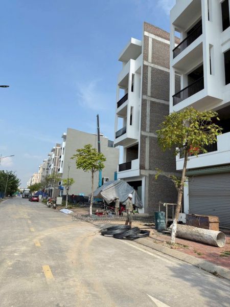 Bán Đất Mặt Phố Kdc Trần Hưng Đạo, Ph Ngọc Châu, Tp Hd, 78.75M2, Mt 5M, Khu Phố Đẹp - 640999