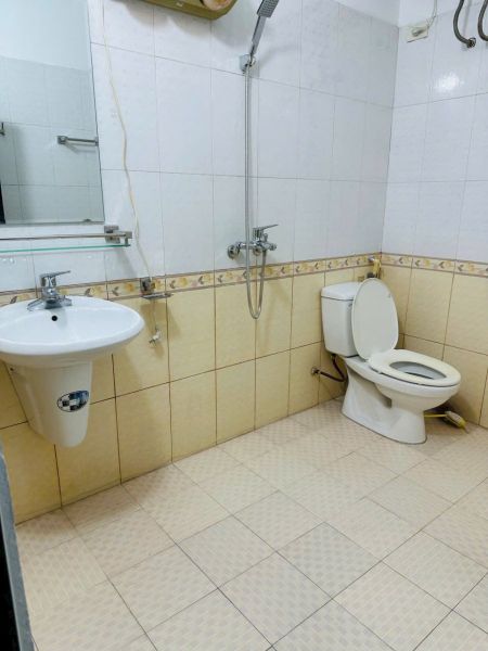 Bán Căn Nhà 3 Tầng Mặt Phố Tống Duy Tân, Ph Hải Dương, Tp Hp Mới, 78M2, Mt 4.65M, 3 Ngủ - 641668