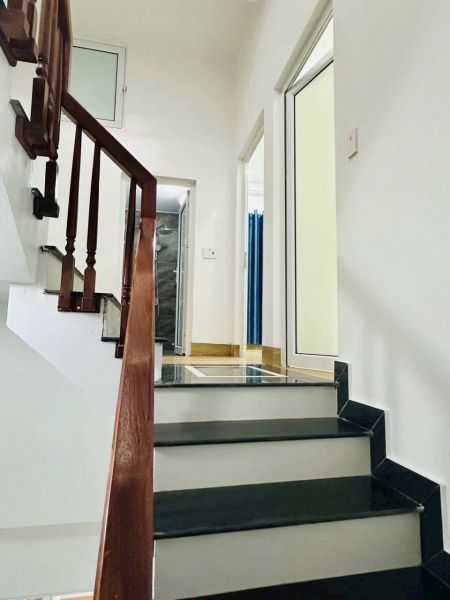 Bán Nhà 4 Tầng Ngõ 64 An Ninh, Ph Quang Trung, Tp Hd, 45.2M2, Mt 6M, 4 Ngủ, 3 Vs, 2.X Tỷ - 642037
