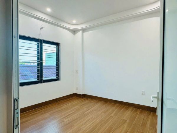 Bán Nhà 4 Tầng Ngõ 64 An Ninh, Ph Quang Trung, Tp Hd, 45.2M2, Mt 6M, 4 Ngủ, 3 Vs, 2.X Tỷ - 642043