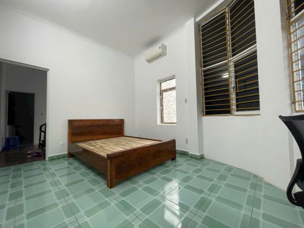 Bán Nhà Ngõ Đường Nguyễn Văn Linh, Ph Thanh Bình, Tp Hd, 2.5 Tầng, 46.8M2, 3 Ngủ, 2.3 Tỷ - 642484