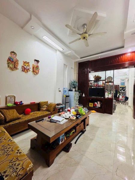 Bán Nhà 4 Tầng Mặt Phố Lý Công Uẩn, Ph Lê Thanh Nghị, Tp Hd, 63.7M2, Mt 4M, 4 Ngủ, 3 Vs - 642643