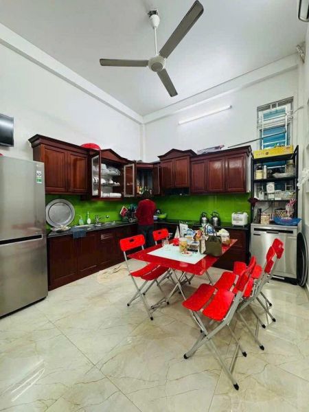 Bán Nhà 4 Tầng Mặt Phố Lý Công Uẩn, Ph Lê Thanh Nghị, Tp Hd, 63.7M2, Mt 4M, 4 Ngủ, 3 Vs - 642646