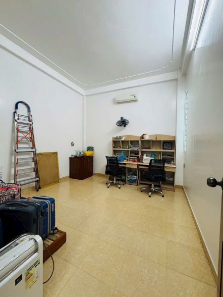 Bán Nhà 4 Tầng Mặt Phố Lý Công Uẩn, Ph Lê Thanh Nghị, Tp Hd, 63.7M2, Mt 4M, 4 Ngủ, 3 Vs - 642661