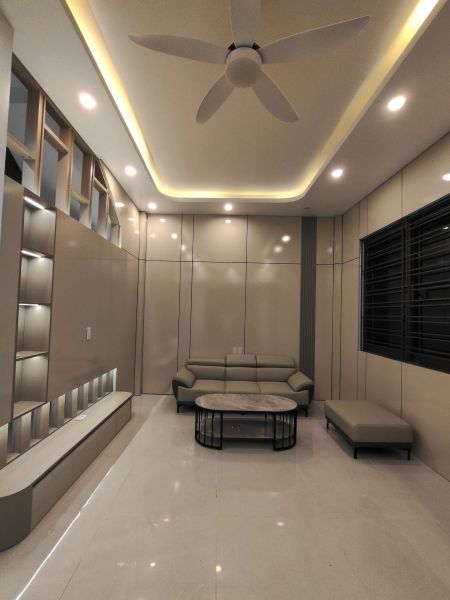 Bán Căn Nhà Góc 3 Tầng Phố Hàn Giang, Ph Quang Trung, Tp Hd, 46.8M2, 3 Ngủ, 3 Vs, Kd Nhỏ - 642670