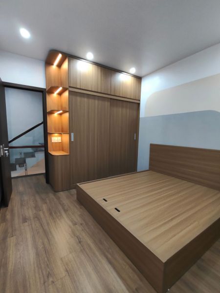 Bán Căn Nhà Góc 3 Tầng Phố Hàn Giang, Ph Quang Trung, Tp Hd, 46.8M2, 3 Ngủ, 3 Vs, Kd Nhỏ - 642679