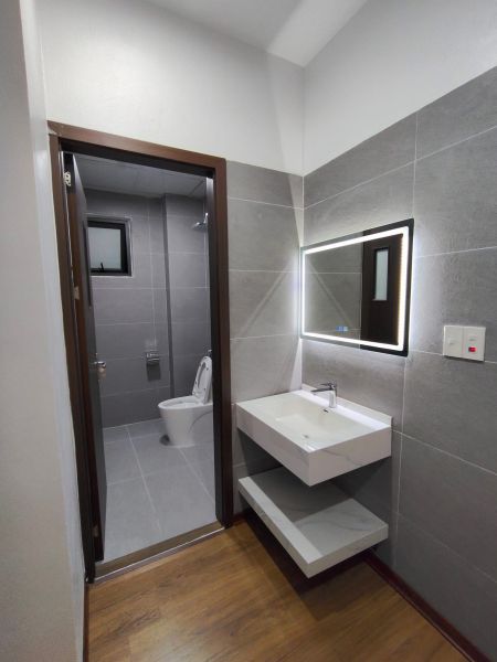 Bán Căn Nhà Góc 3 Tầng Phố Hàn Giang, Ph Quang Trung, Tp Hd, 46.8M2, 3 Ngủ, 3 Vs, Kd Nhỏ - 642682