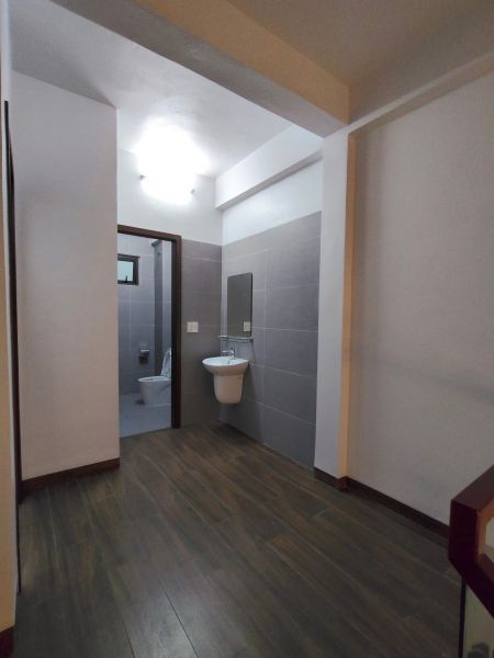 Bán Căn Nhà Góc 3 Tầng Phố Hàn Giang, Ph Quang Trung, Tp Hd, 46.8M2, 3 Ngủ, 3 Vs, Kd Nhỏ - 642688