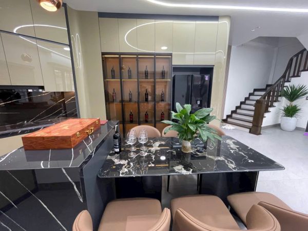 Bán Căn 4 Tầng Mặt Phố Phường Cẩm Thượng, Tp Hải Dương, 52.8M2, Mt 11M, 4 Ngủ, 4.68 Tỷ - 642961