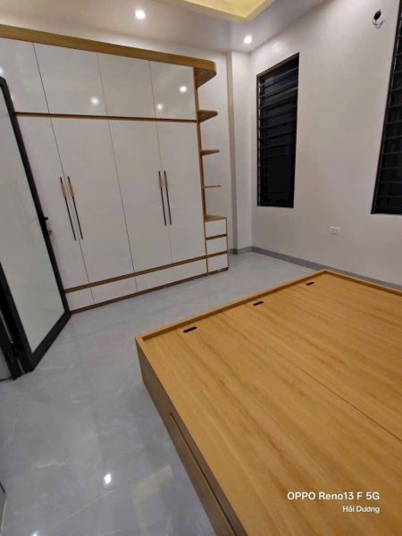 Bán 3 Căn Nhà 3 Tầng Ngõ 218 Vũ Hựu, Ph Thanh Bình, Tp Hd, 45.3M2, 3 Ngủ, 3Vs, Ngõ Oto - 643012