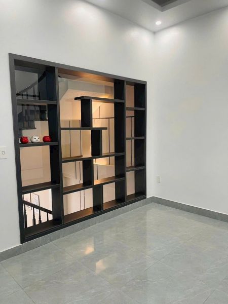 Bán Căn Nhà 3.5 Tầng Ngõ Đường Hồng Quang, Tp Hải Dương, 52.8M2, Mt 4.32M, 4 Ngủ, Ngõ Oto - 643483