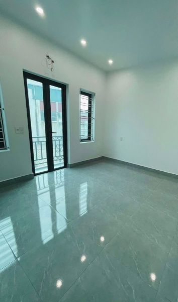 Bán Căn Nhà 3.5 Tầng Ngõ Đường Hồng Quang, Tp Hải Dương, 52.8M2, Mt 4.32M, 4 Ngủ, Ngõ Oto - 643489